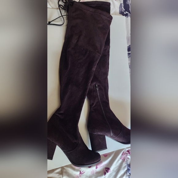 Unisa Brown Over-the-Knee Boots with Sleek Design - Picture 1 of 6